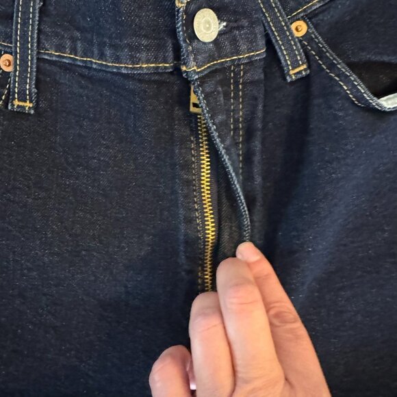 Men's Levi's 514 Slim Straight Fit Dark Wash Denim Jeans, W36 L30 - Picture 3 of 5